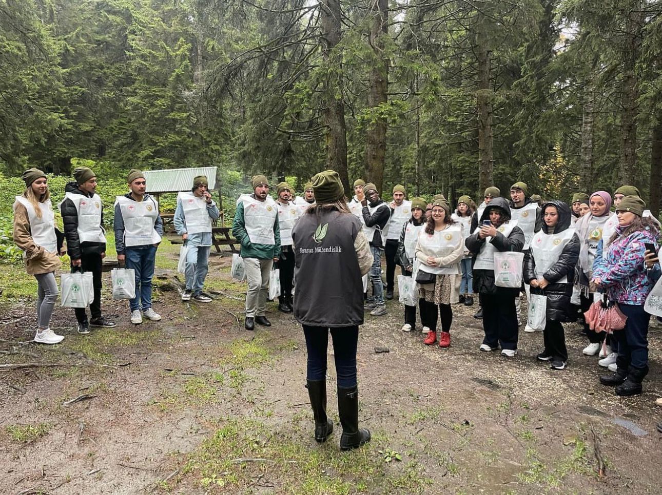 Orman Mühendisliği Öğrencilerine Uygulama Eğitimi